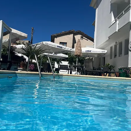 Апартамент Холи Apartament Sozopol